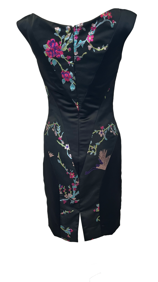 Robe de cocktail fourreau noir asiatique